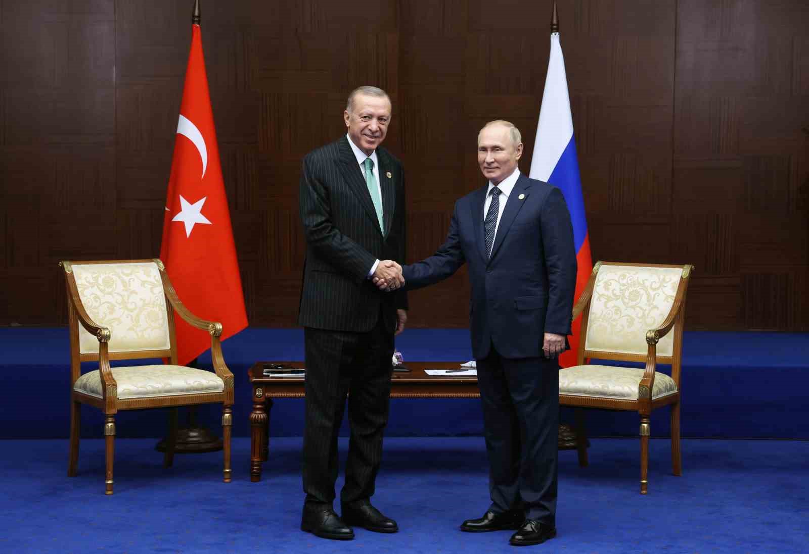 Putin ve Erdoğan Arasında Sürekli İletişim İhtiyacı Olduğunu Kremlim Sözcüsü Peskov Doğruladı