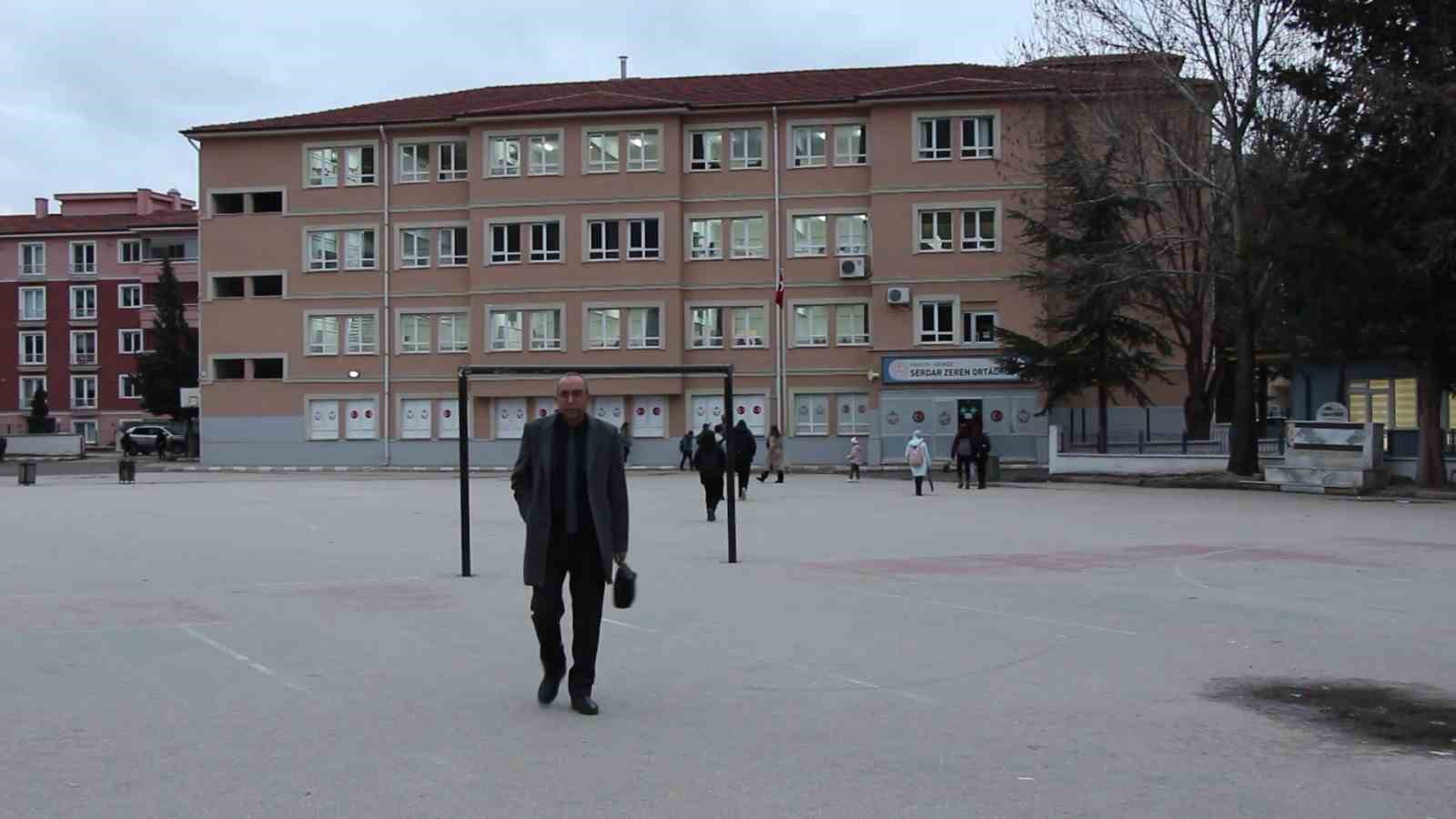 Amasya’da kamuda çalışma saatleri yenilendi, uygulama öğrenci velisi çalışanları sevindirdi.