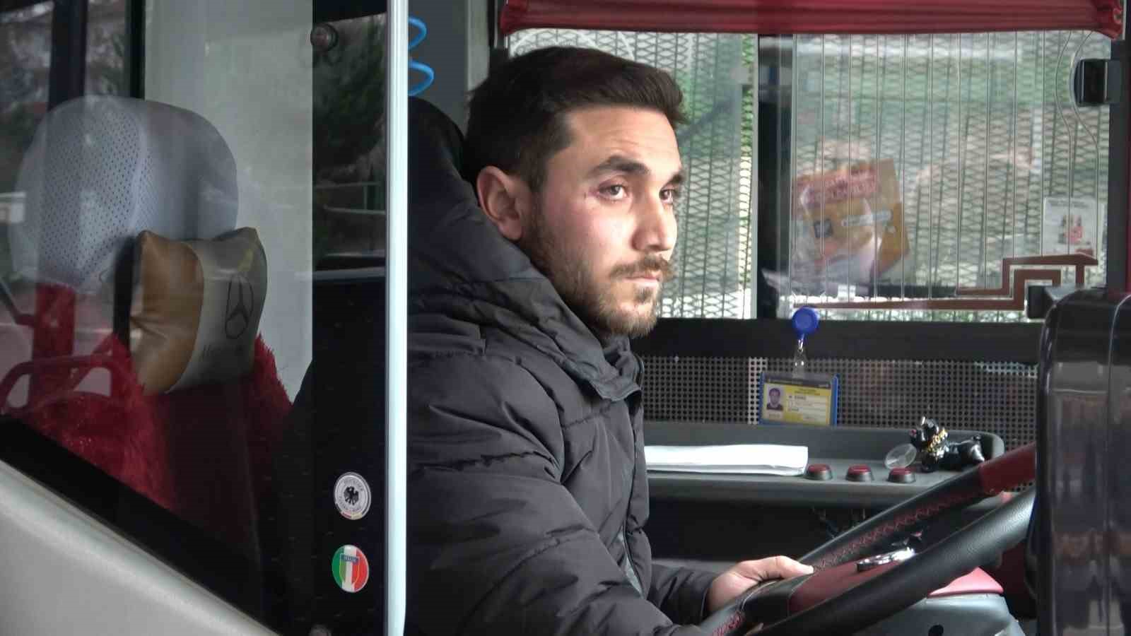 Yol istedi, yolcuların gözü önünde 4 kişinin saldırısına maruz kalan kişi hayatını kaybetti