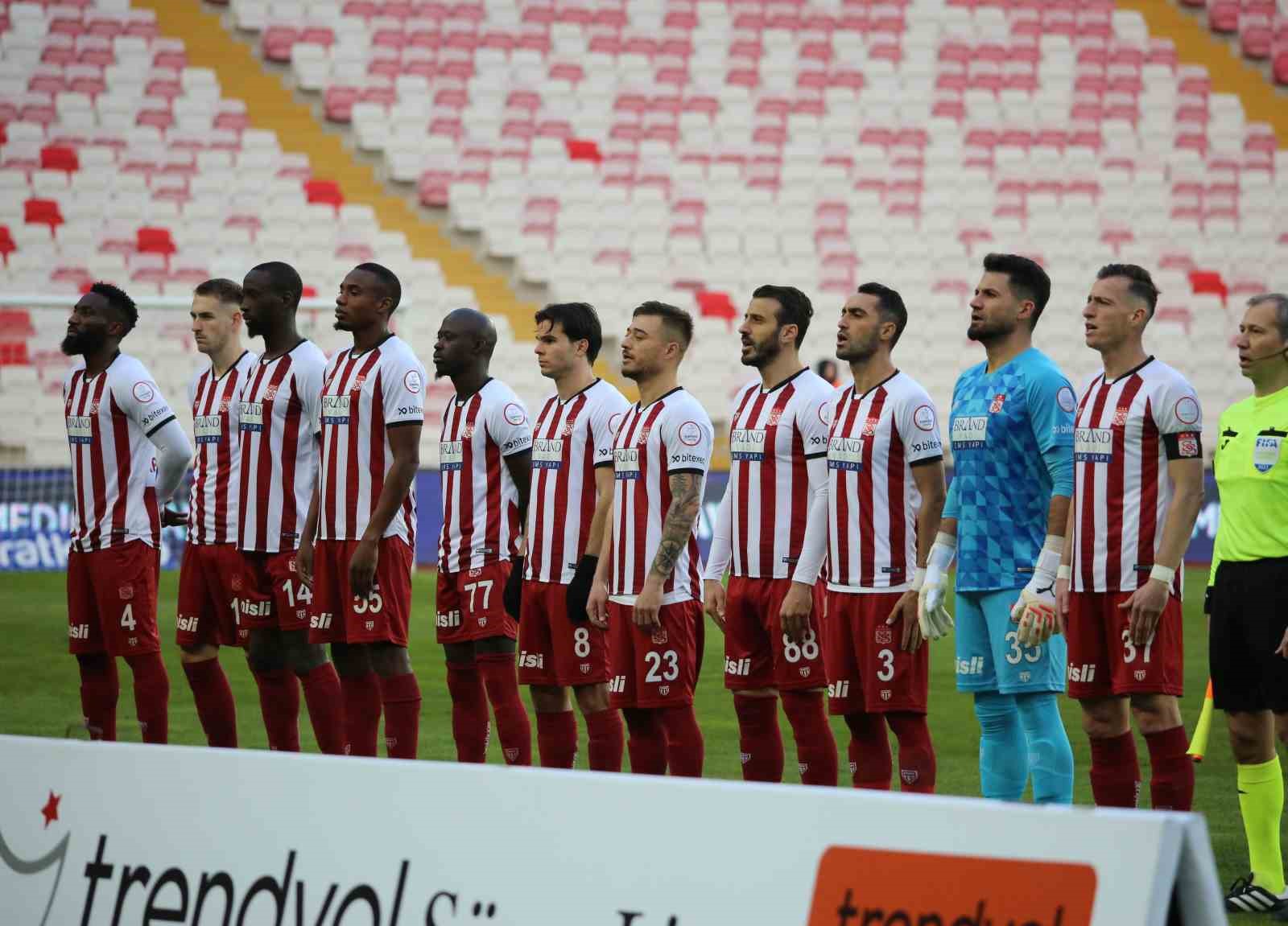 Sivasspor, ligdeki 7. beraberliğini elde etti.