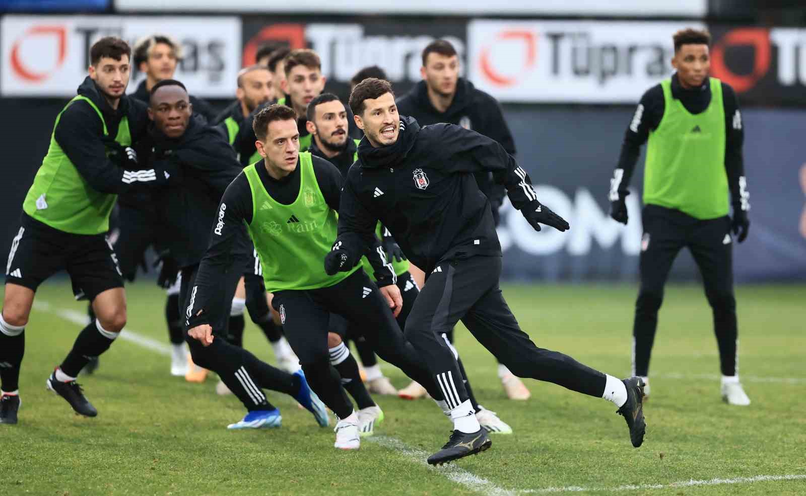 Beşiktaş, Karagümrük karşılaşması için çalışmalarına devam etti