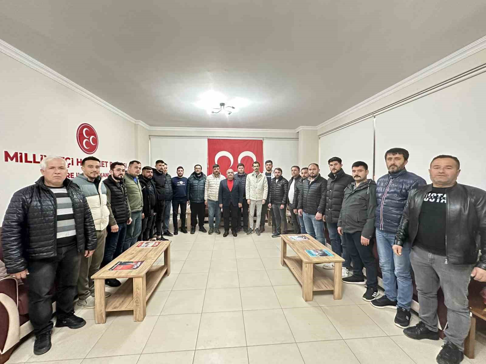 MHP Demre İlçe Başkanı ve Yönetim Kurulu İstifa Etti