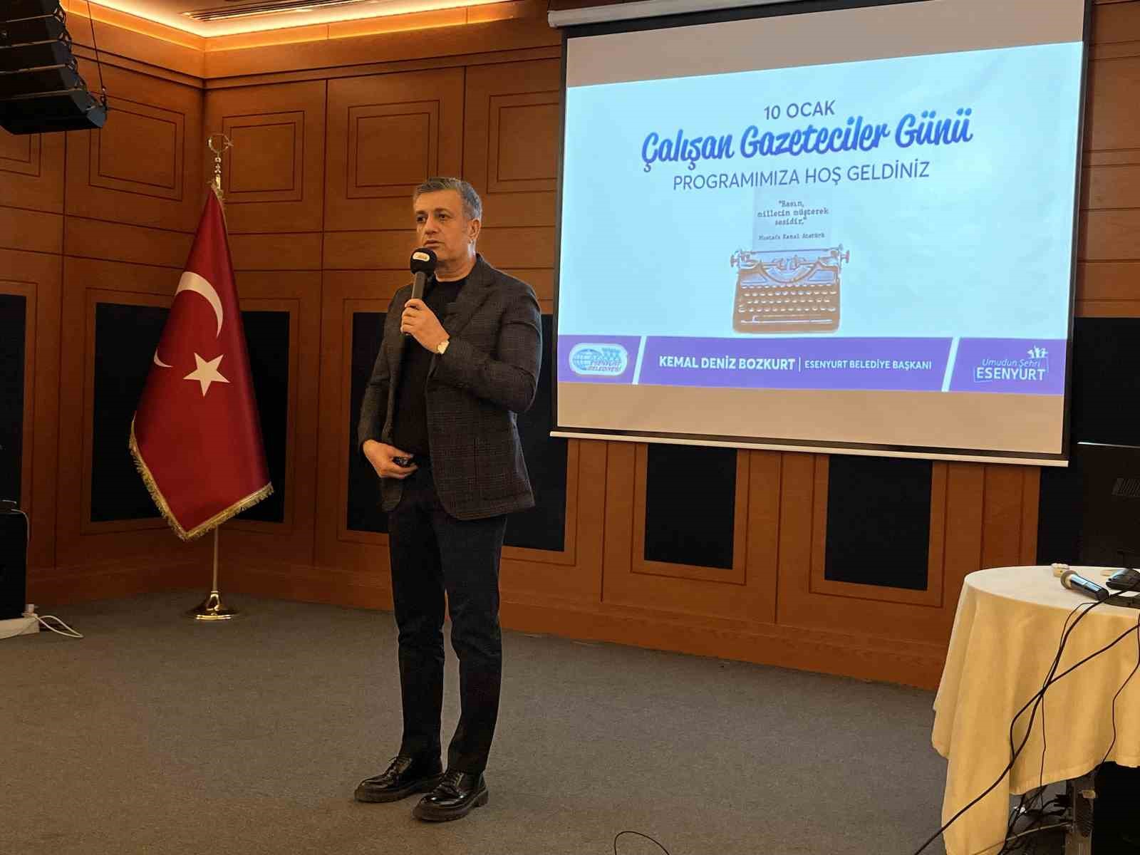 Esenyurt’ta Çalışan Gazetecilerin Onur Günü Kutlaması Gerçekleştirildi