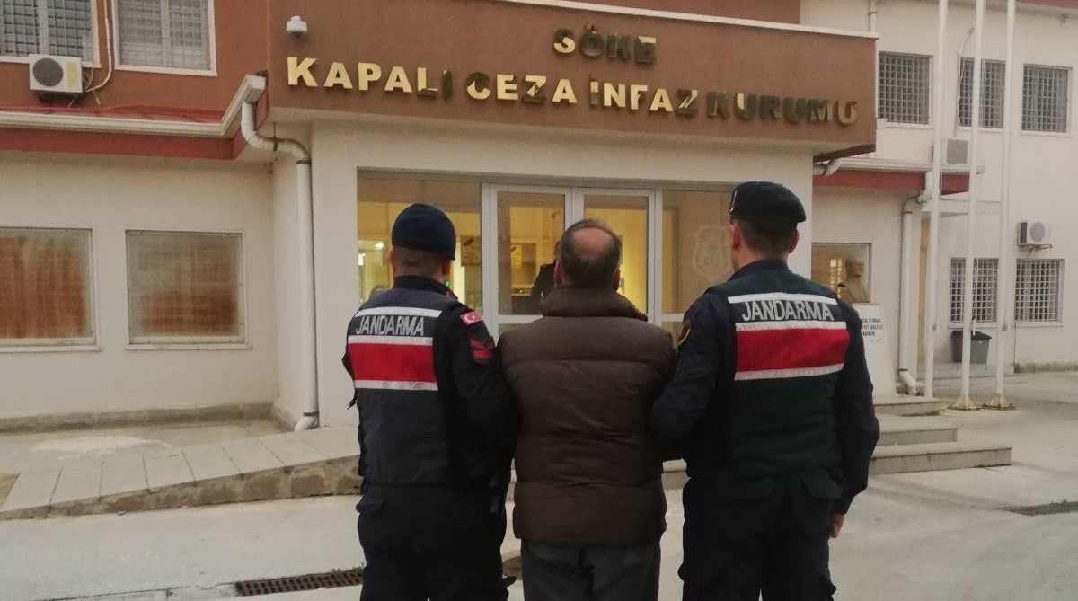 Aydın’da JASAT ekipleri, 25 aranan kişiyi yakaladı