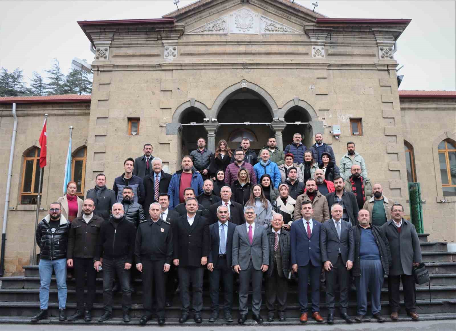 Vali Çelik: “Bağımsız basın, demokratik bir ülkenin vazgeçilmez bir parçasıdır”