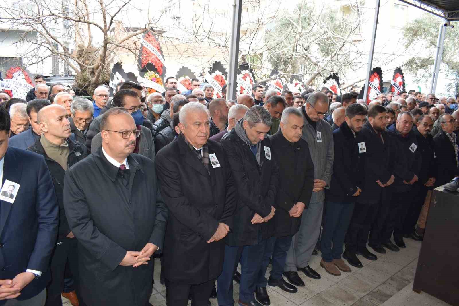 Başkan Atay’ın ağabeyi son yolculuğuna gönderildi.