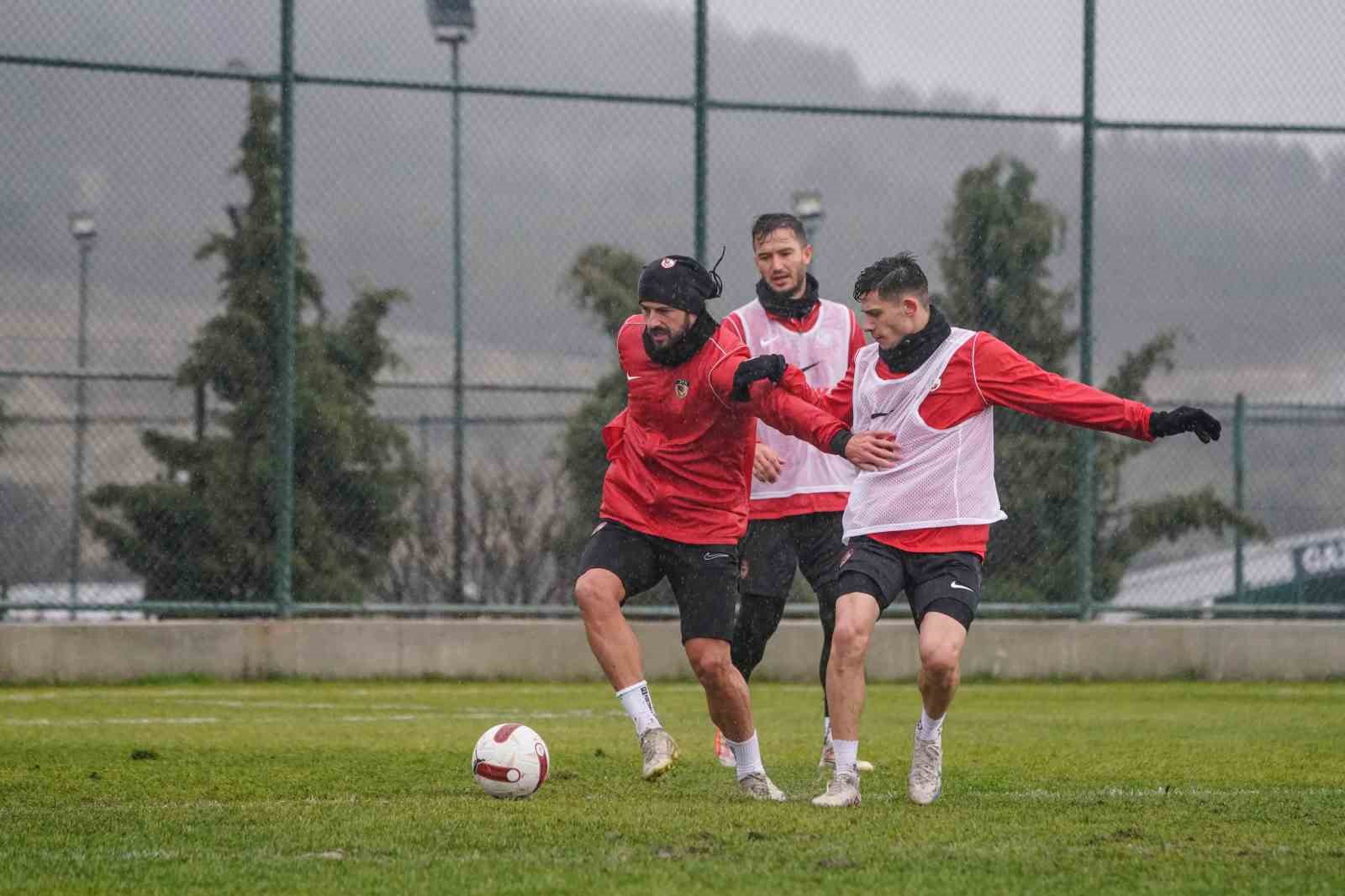 Gaziantep FK, Fenerbahçe karşılaşması için çalışmalarına devam ediyor