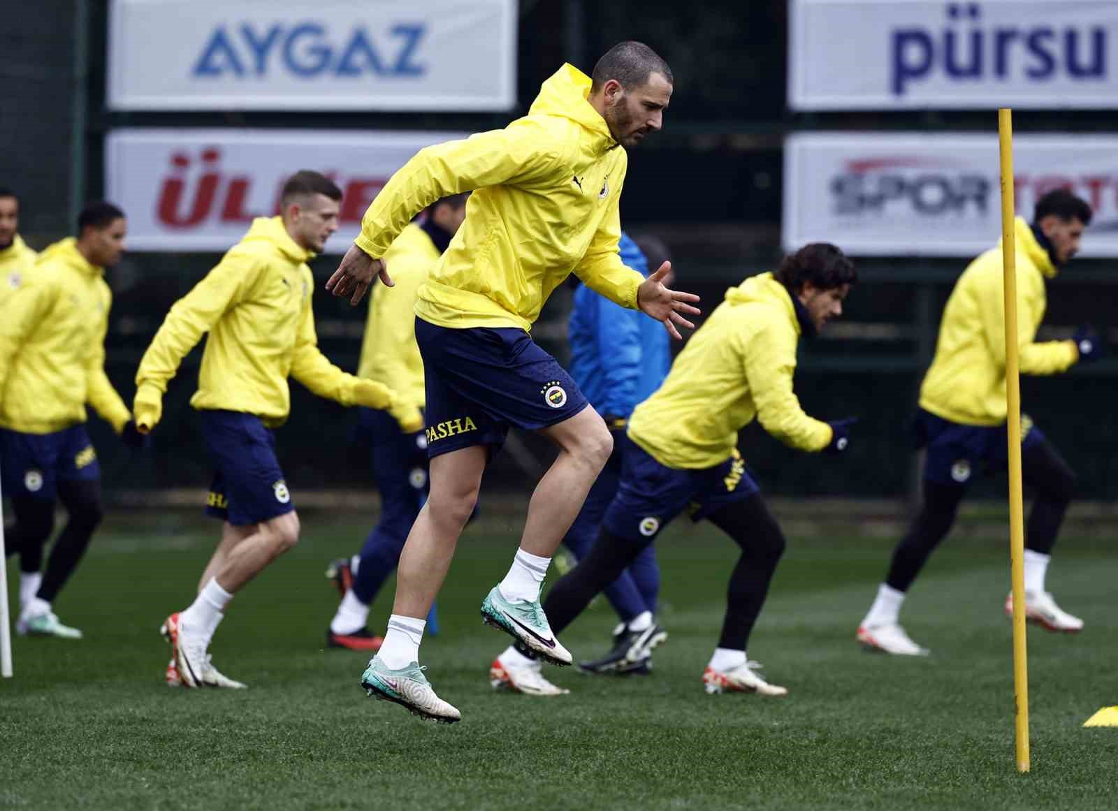 Bonucci, Fenerbahçe’ye katılarak ilk antrenmanına çıktı