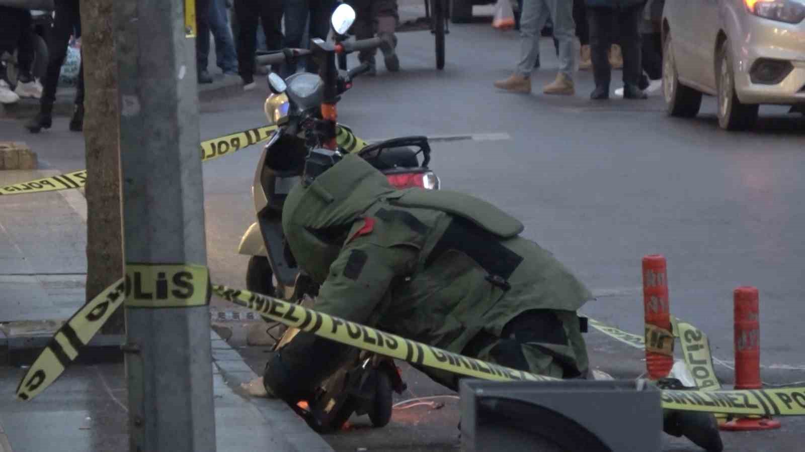 Yalova’da scooter üzerine bırakılan şüpheli çanta, güvenlik güçlerince kontrollü bir şekilde imha edildi.
