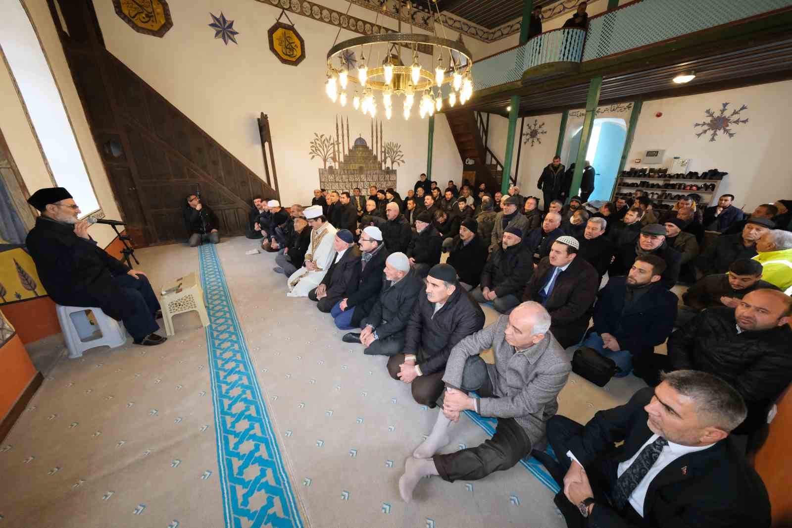 Restorasyonu tamamlanan Karahoca Camii, ibadete açıldı