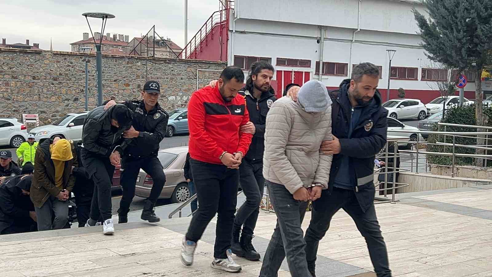 Nevşehir’de Tatil Çetesi Şahısları Gözaltına Alındı