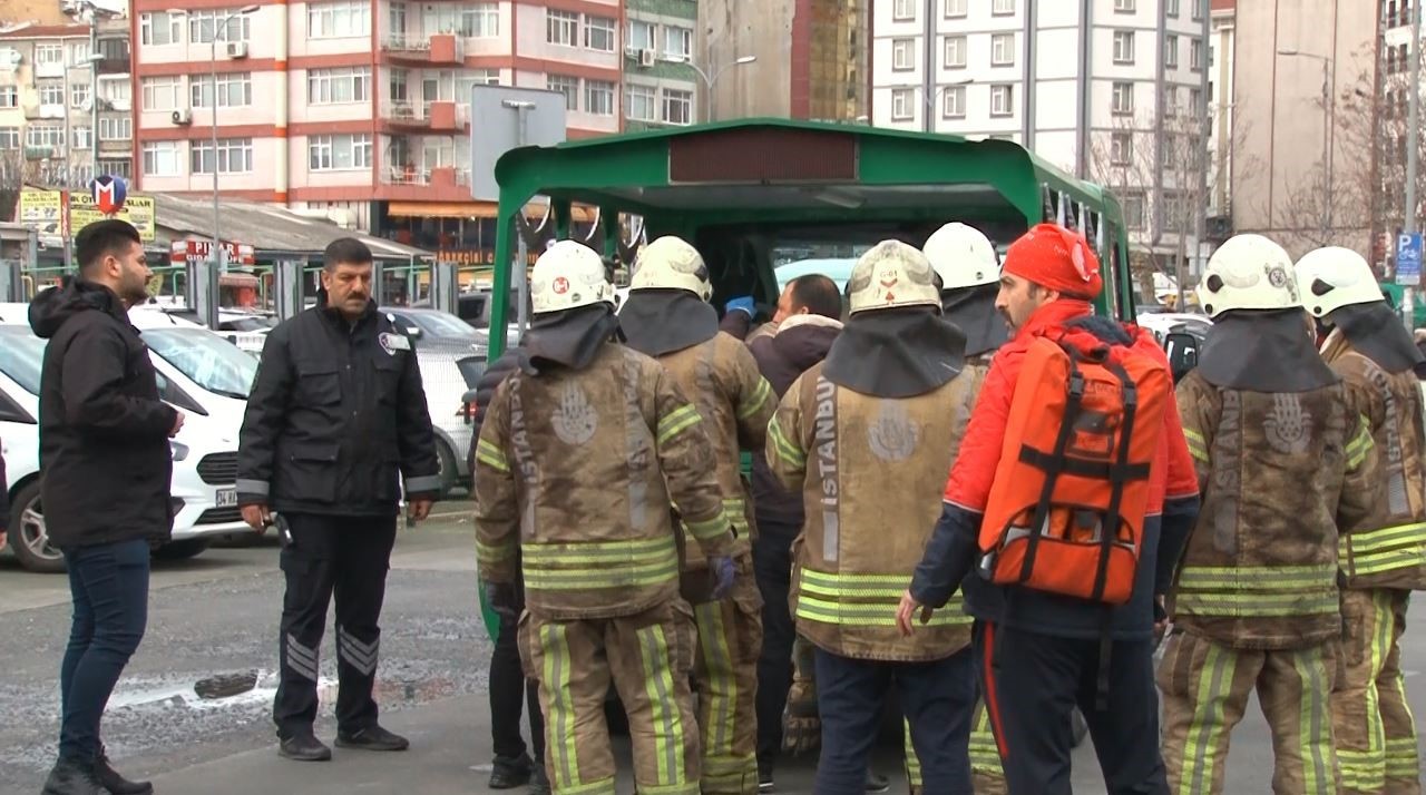 Yenikapı Metro hattında raylara atlayan bir kişi tragik bir şekilde hayatını kaybetti