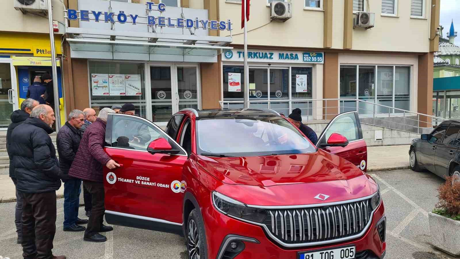 Beyköy’de, Türkiye’nin yerli otomobili TOGG büyük ilgi gördü