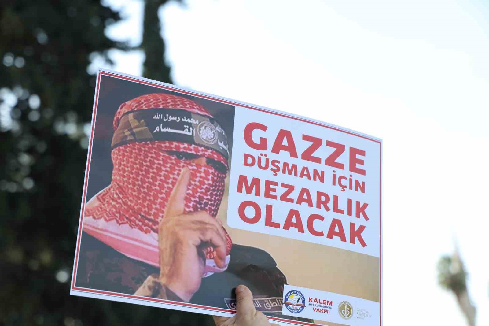 Adana’da şehitler ve Filistin için protesto yürüyüşü gerçekleştirildi