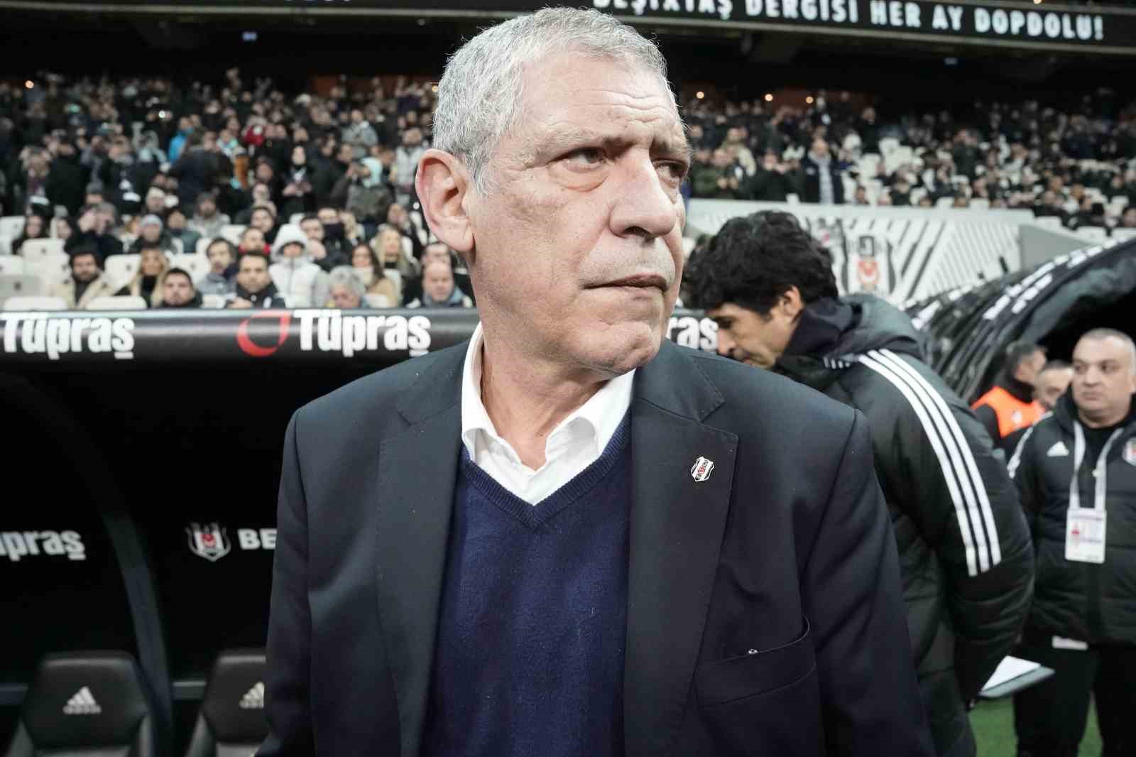 Fernando Santos, İlk Maçında Sahaya Çıktı