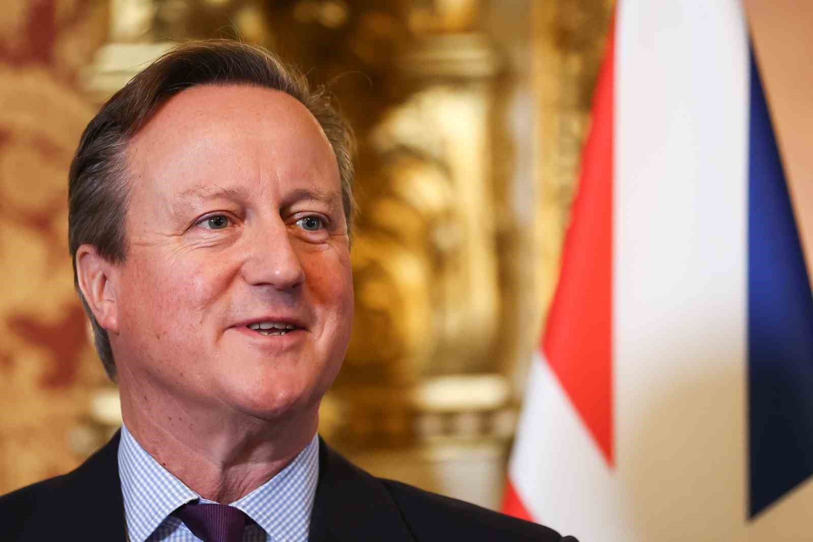 İngiltere Dışişleri Bakanı Cameron: “Husilere müdahale etmekten başka alternatifimiz yoktu”