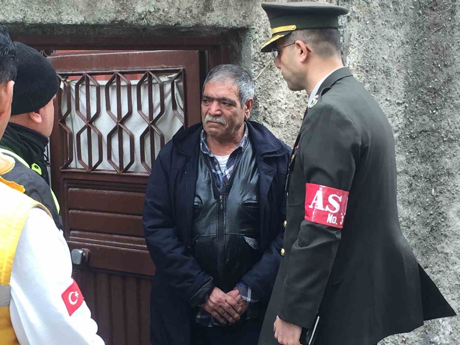 Oğlunun şehit haberini duyarken unutulmaz bir ifadeyle gözlerimize kazınan baba hayatını kaybetti