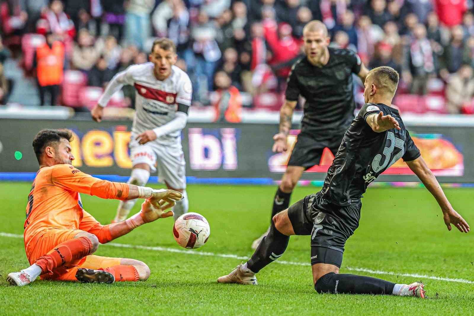 Samsunspor, Trendyol Süper Lig’de Sivasspor’u 2-0 mağlup ederek galip geldi