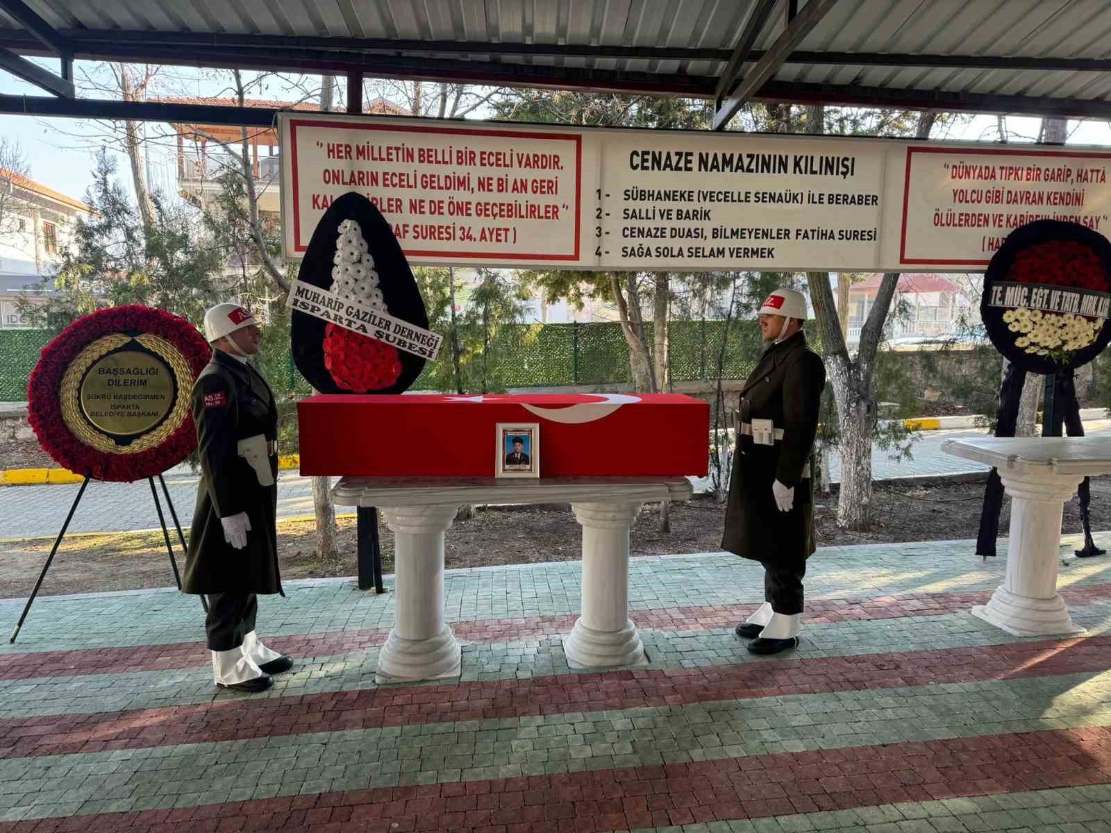 Isparta’da Vatanı İçin Savaşan Kıbrıs Gazisi Defnedildi