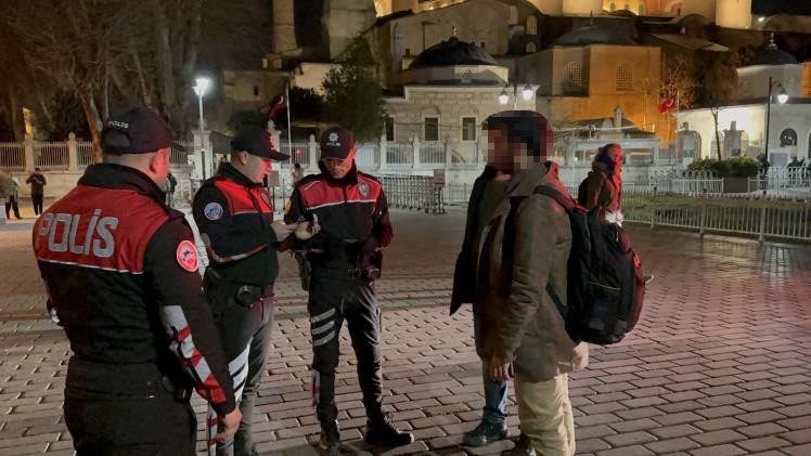 İstanbul’da Polis Tarafından Gerçekleştirilen ‘Genel Güvenlik’ Denetimi