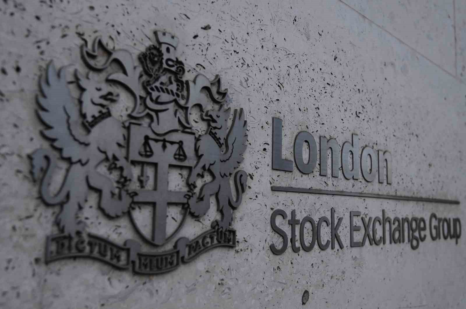 Londra Borsası’nda saldırı planlamakla suçlanan 6 kişi gözaltına alındı, işlemler yarın engellenebilirdi.