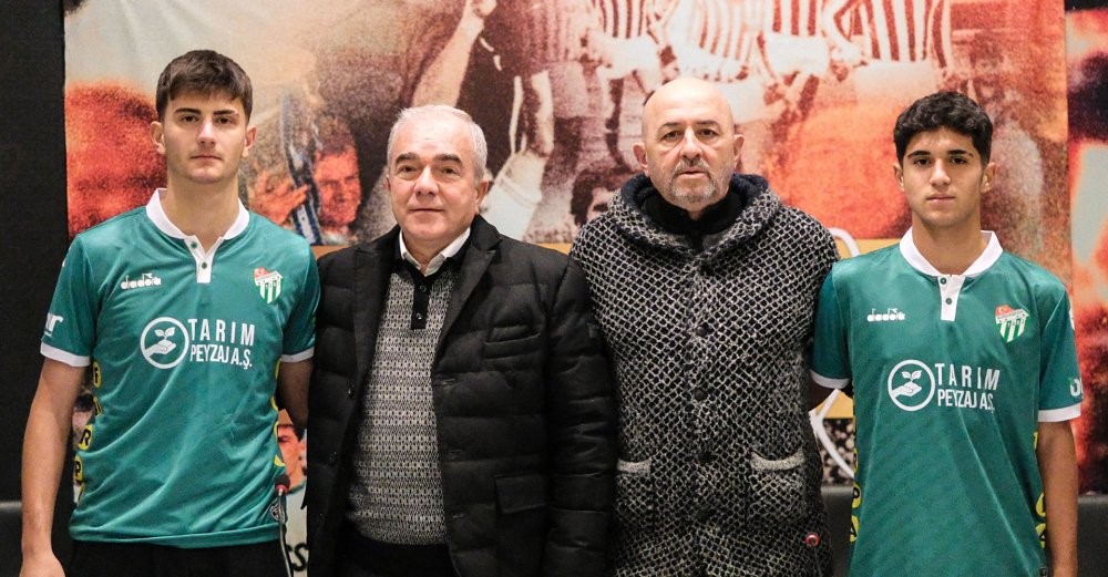 Bursaspor, Ahmet Hakan Atış ve Ahmet Berke Ay ile resmi sözleşme imzaladı