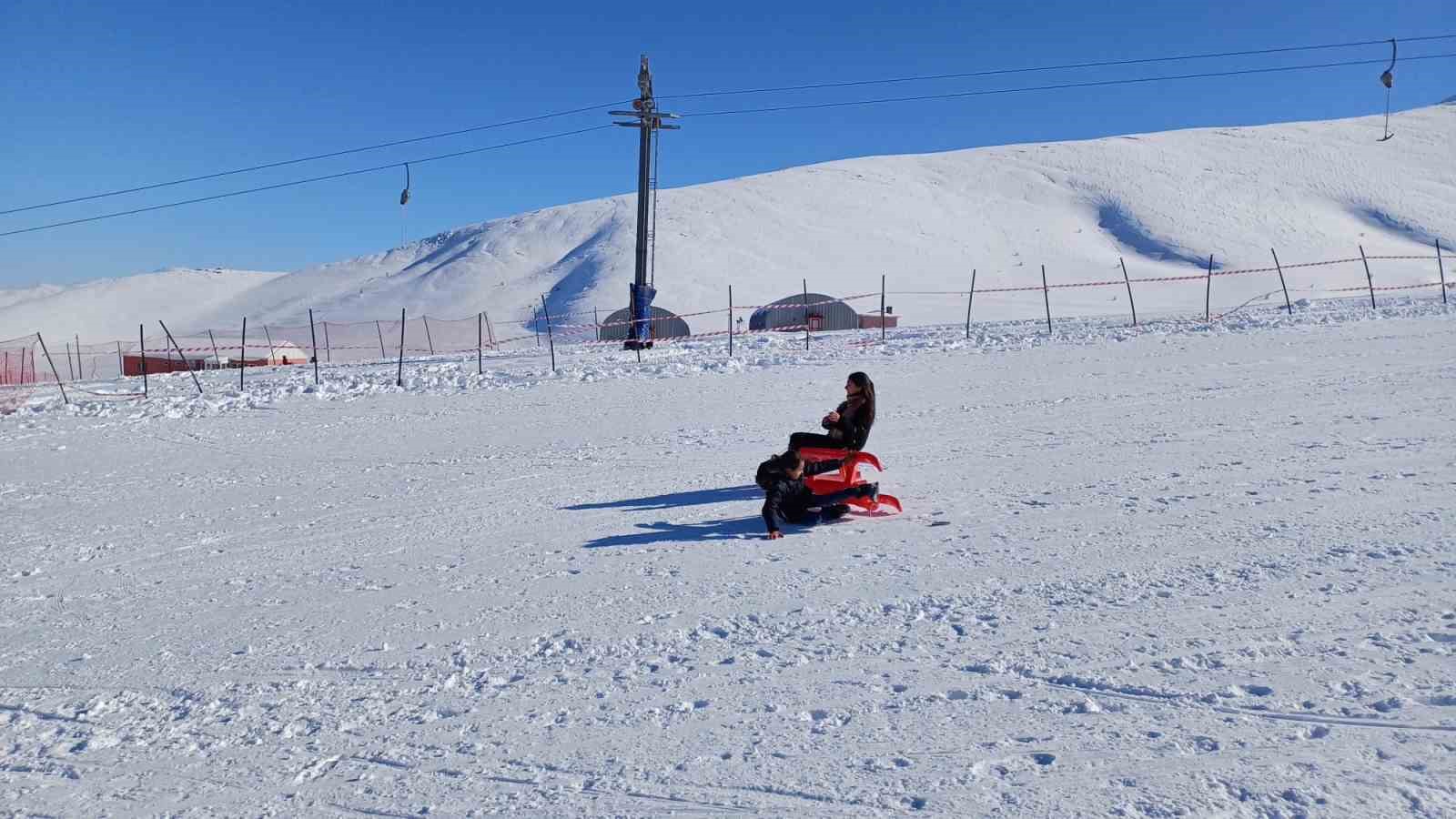 Kış mevsiminin gelmesiyle birlikte Abalı Kayak Merkezi yeni sezonu açtı