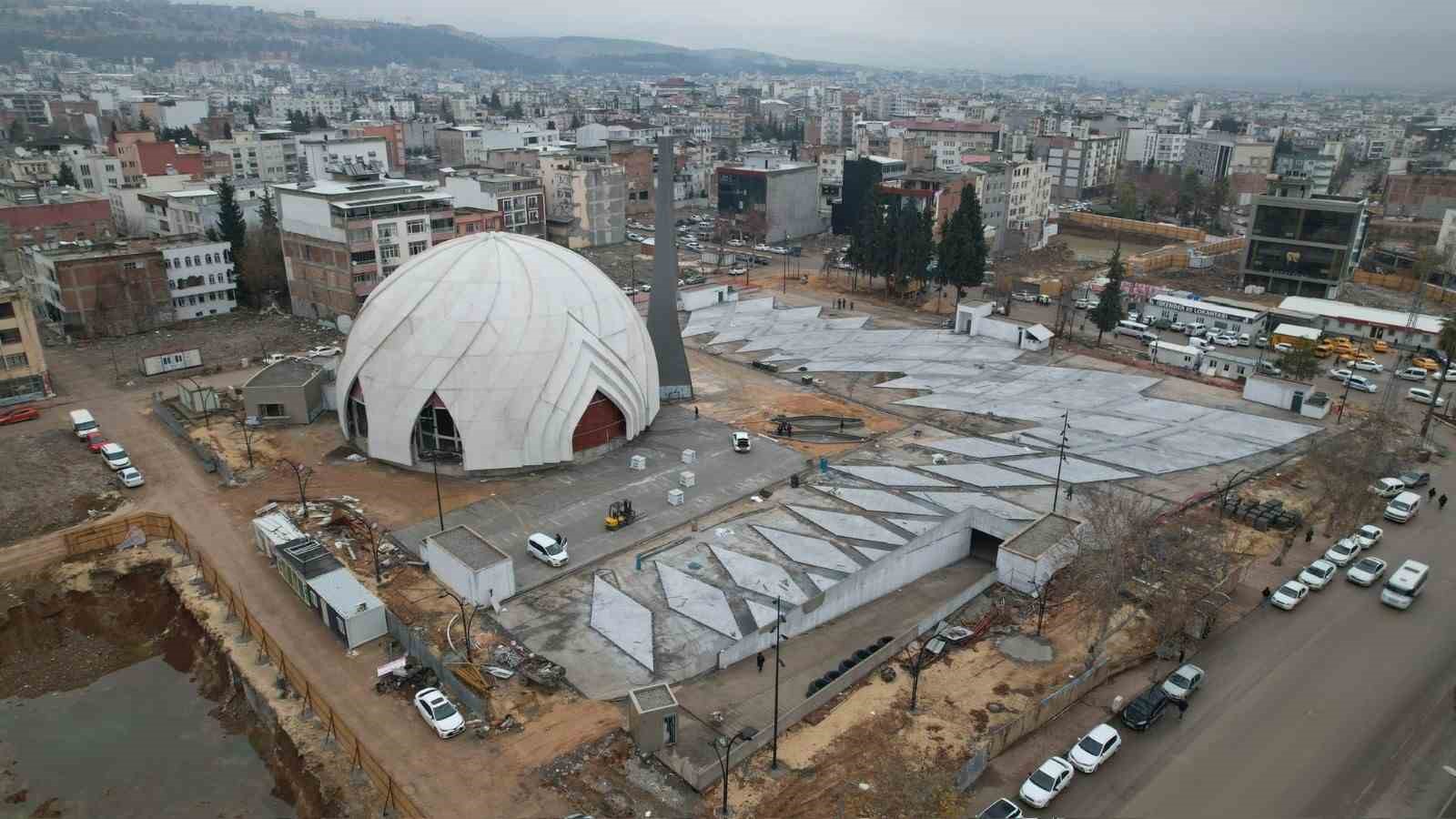 Adıyaman, ilk şehir meydanını kazanıyor