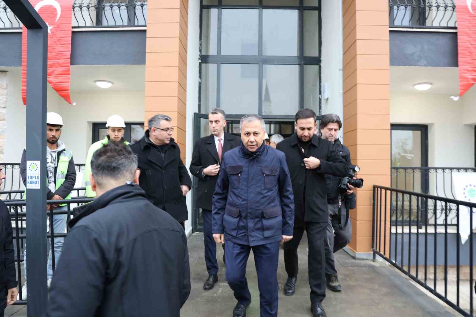 Bakan Yerlikaya, Kahramanmaraş’ta Ziyaretler Gerçekleştirdi