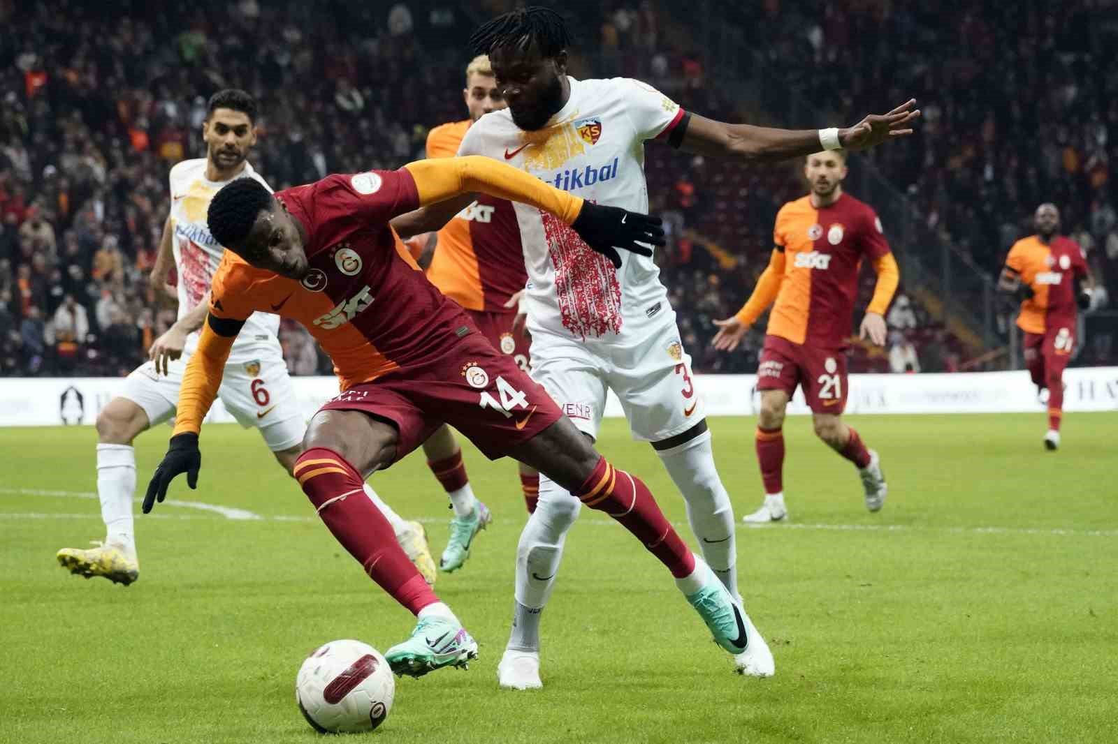 Trendyol Süper Lig’de Galatasaray, Kayserispor’u 2-1 yenerek galip geldi!