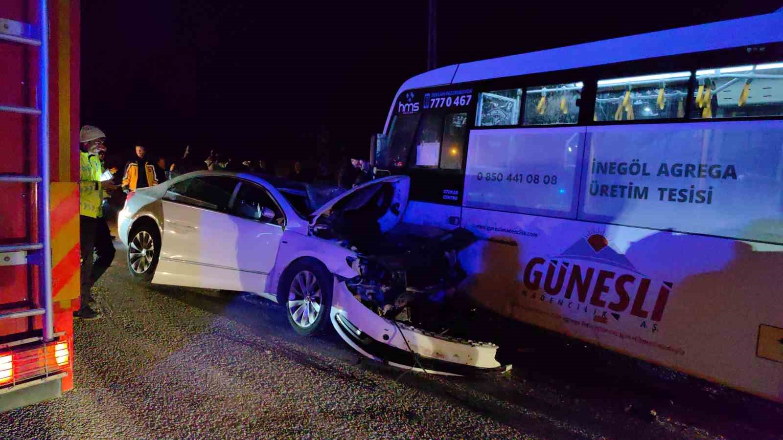 Bursa’da Halk Otobüsü ve Otomobil Kaza Yaptı: 9 Kişi Yaralandı