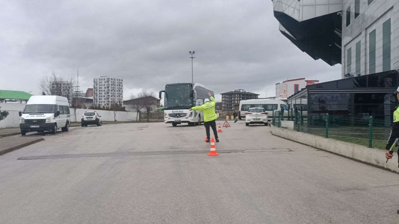 Bolu Otogarı’nda Kış Lastiği Zorunluluğu Başlıyor