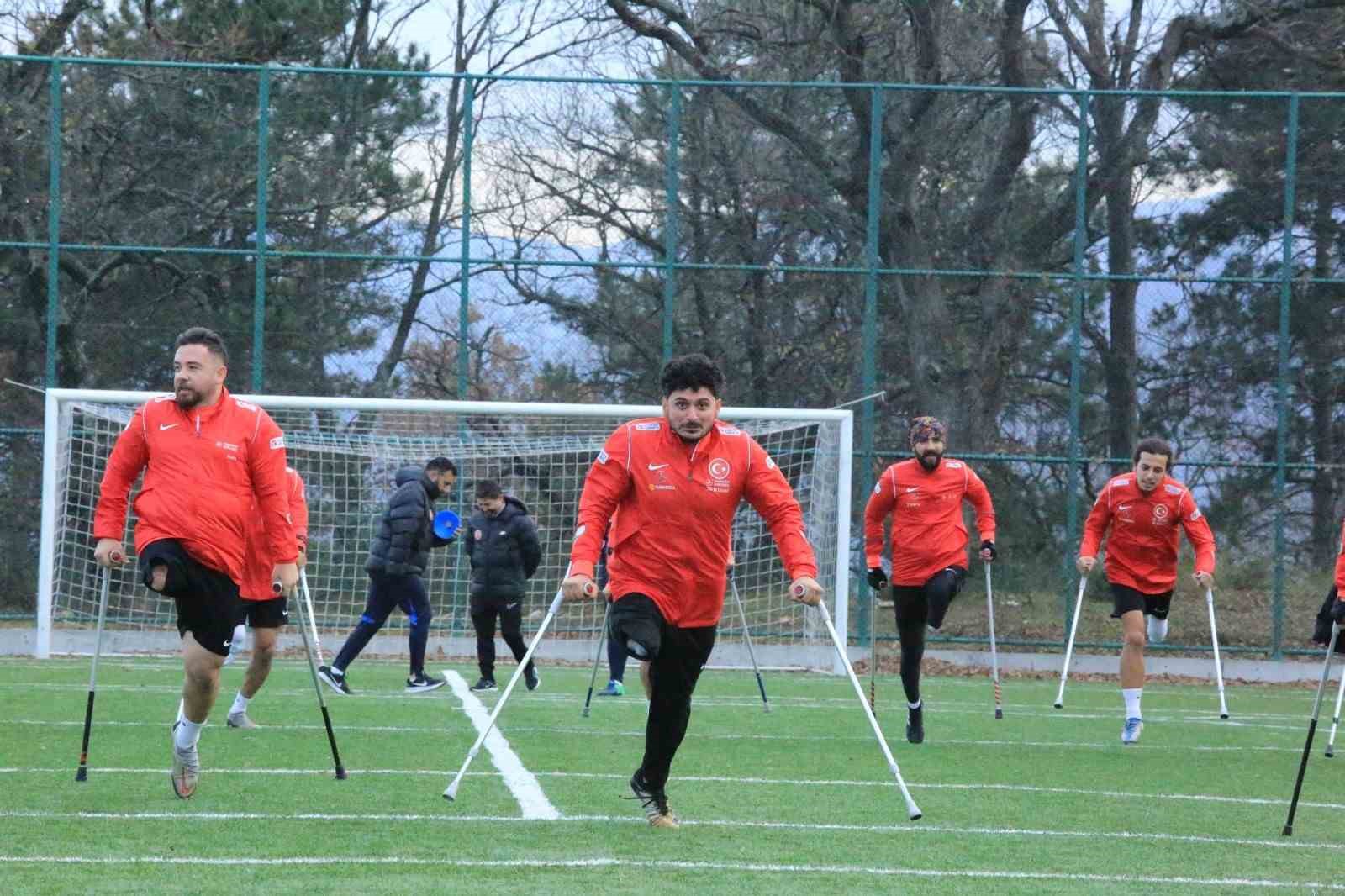 Türkiye Ampute Futbol Milli Takımı, Yalova’daki kampa başladı- özgün título.