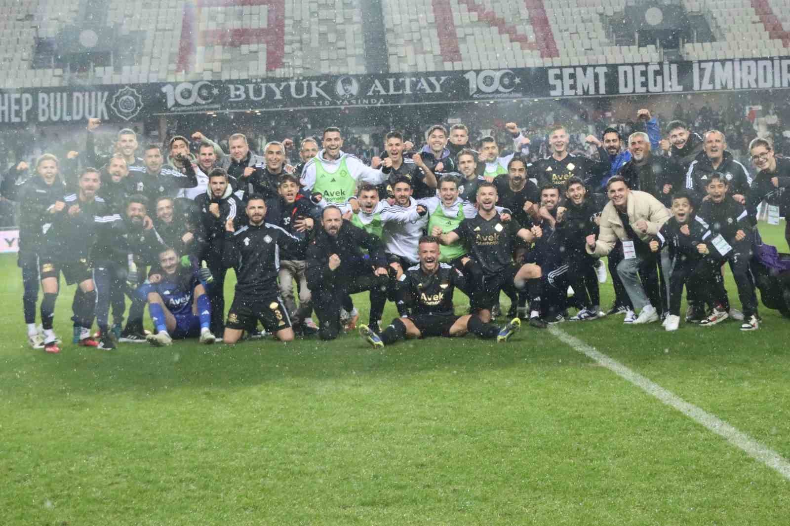 Altay Futbol Takımı, üst üste 3 maçını kazandı.