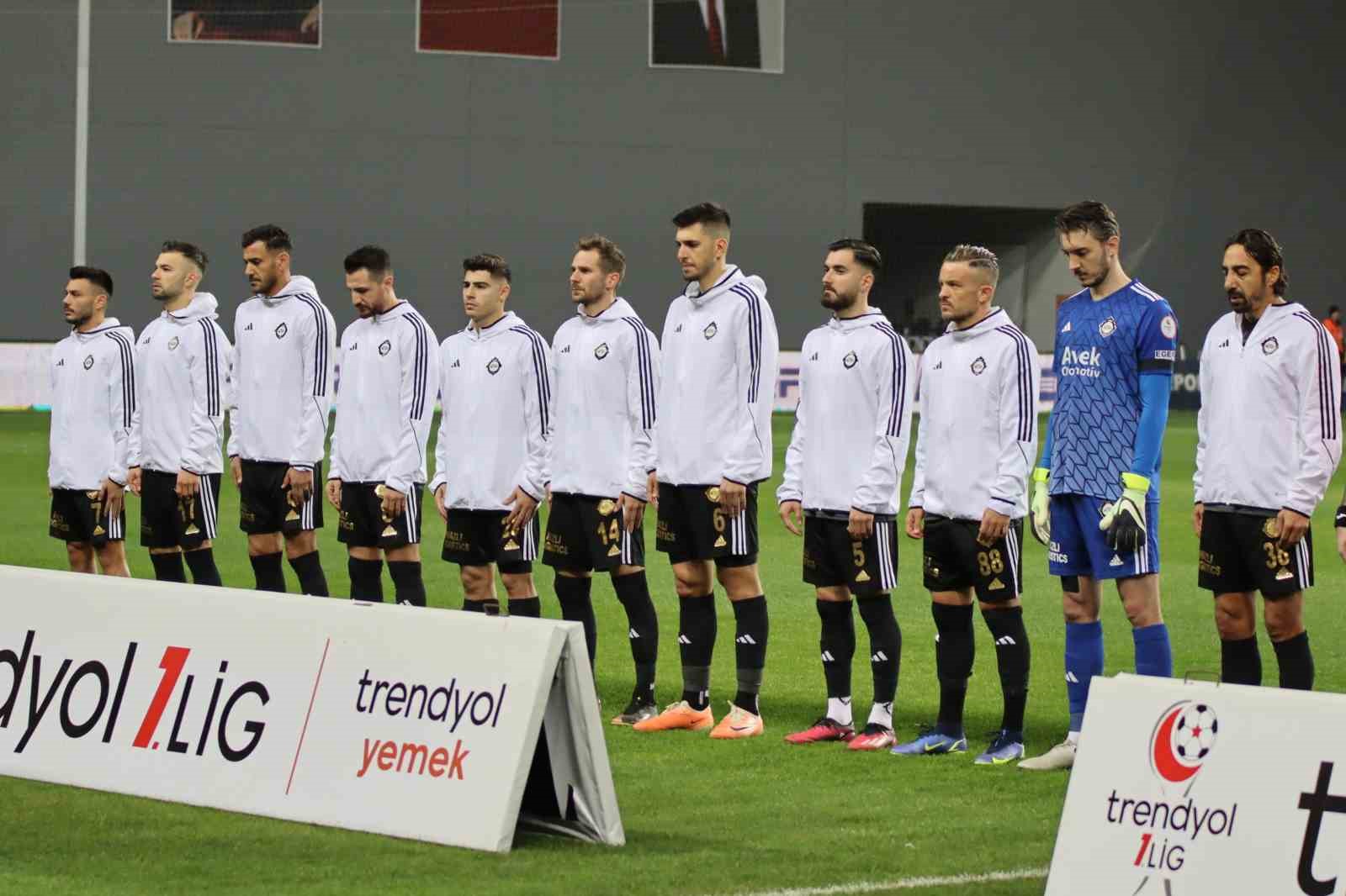 Futbolcuların ortak bildirisinden Altaylı oyunculara destek