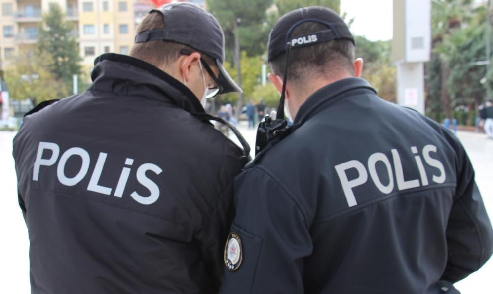 FETÖ kaçagi, polis devriye ekiplerinin dikkatini çekti