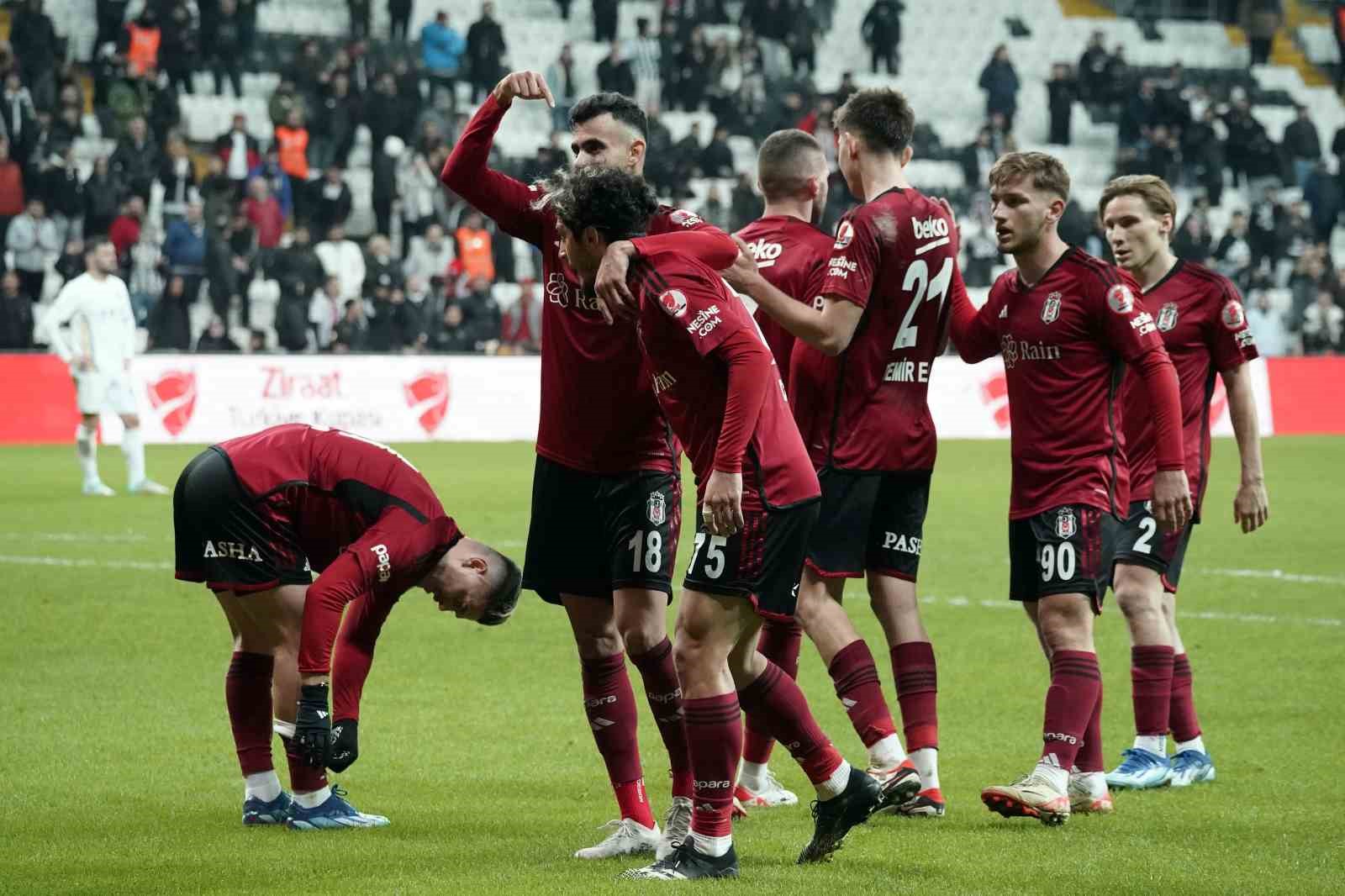 Beşiktaş, Ziraat Türkiye Kupası’nda Eyüpspor’u 4-0 yenerek maçı kazandı.