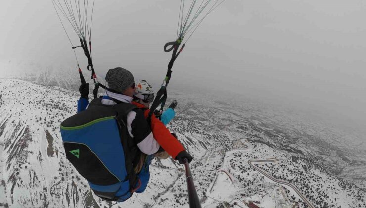 Adrenaline Dolu Bir Deneyim: Ergan Dağı’nda Göl Manzaralı Yamaç Paraşütü