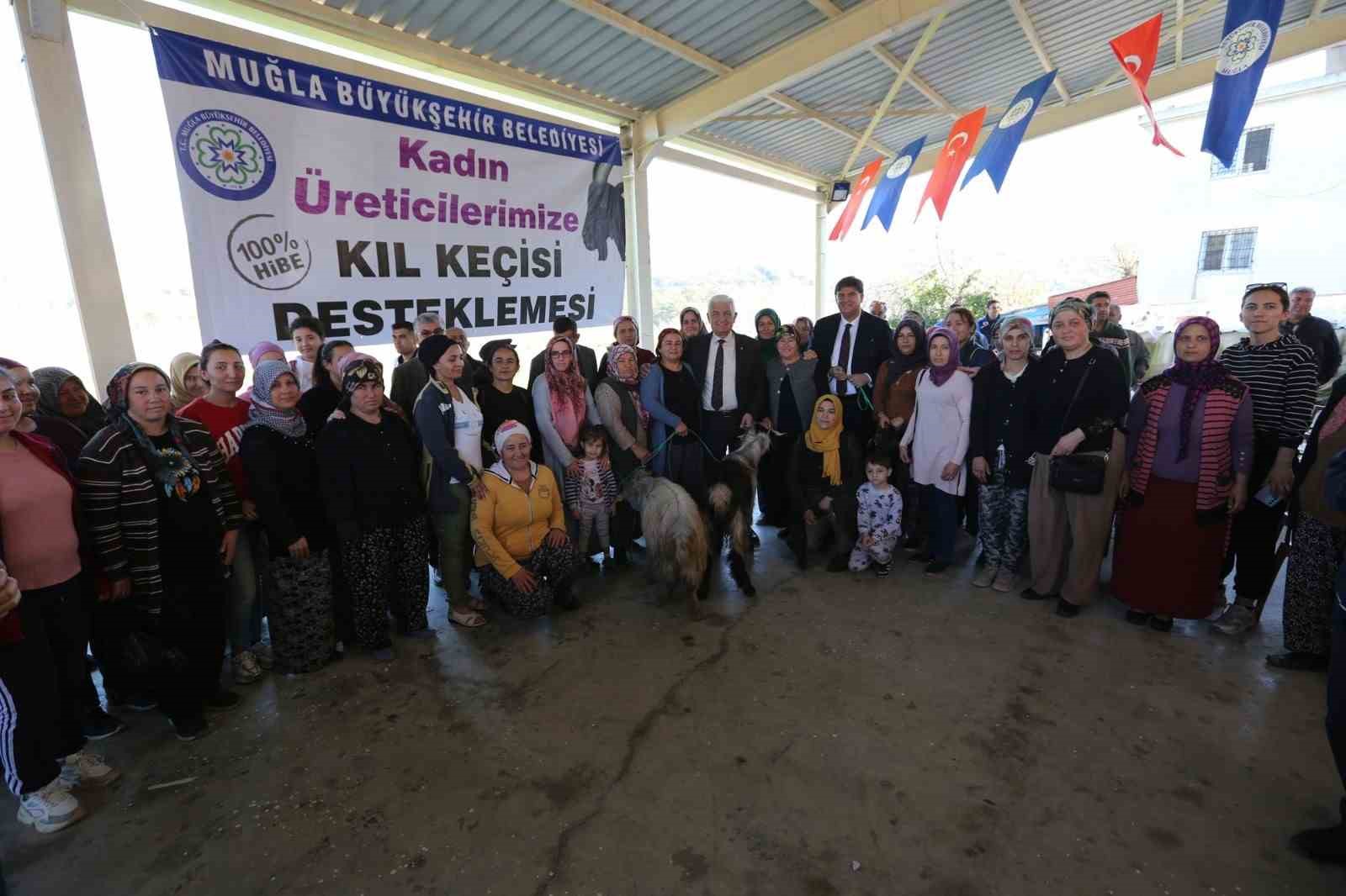 Muğla Büyükşehir Belediyesi, yerel üretimi teşvik ediyor ve Muğla’da üretimin artmasına destek oluyor