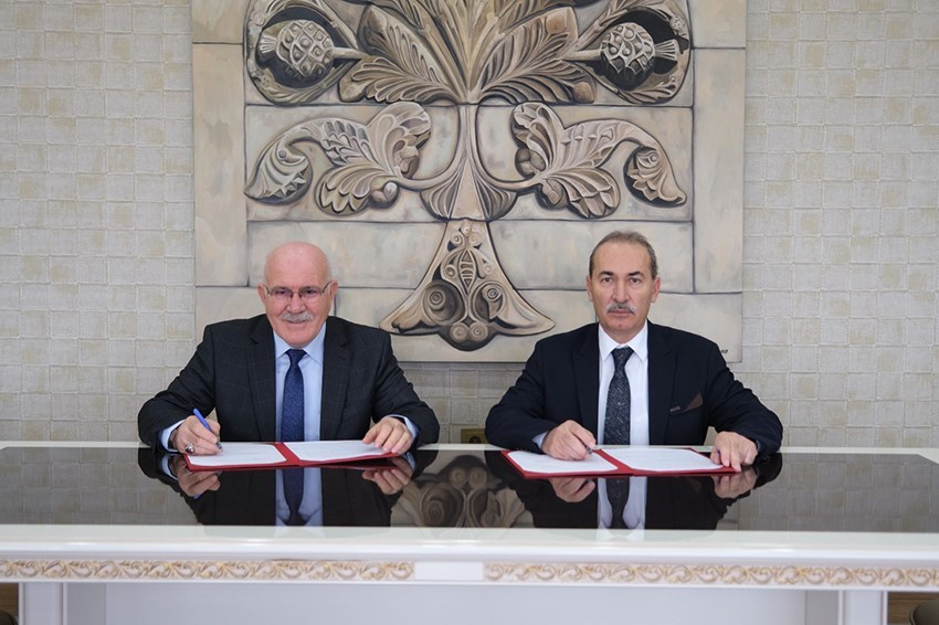 Uşak Üniversitesi ve SCÜ Arasında Erasmus İçin Önemli İşbirliği Protokolü İmzalandı