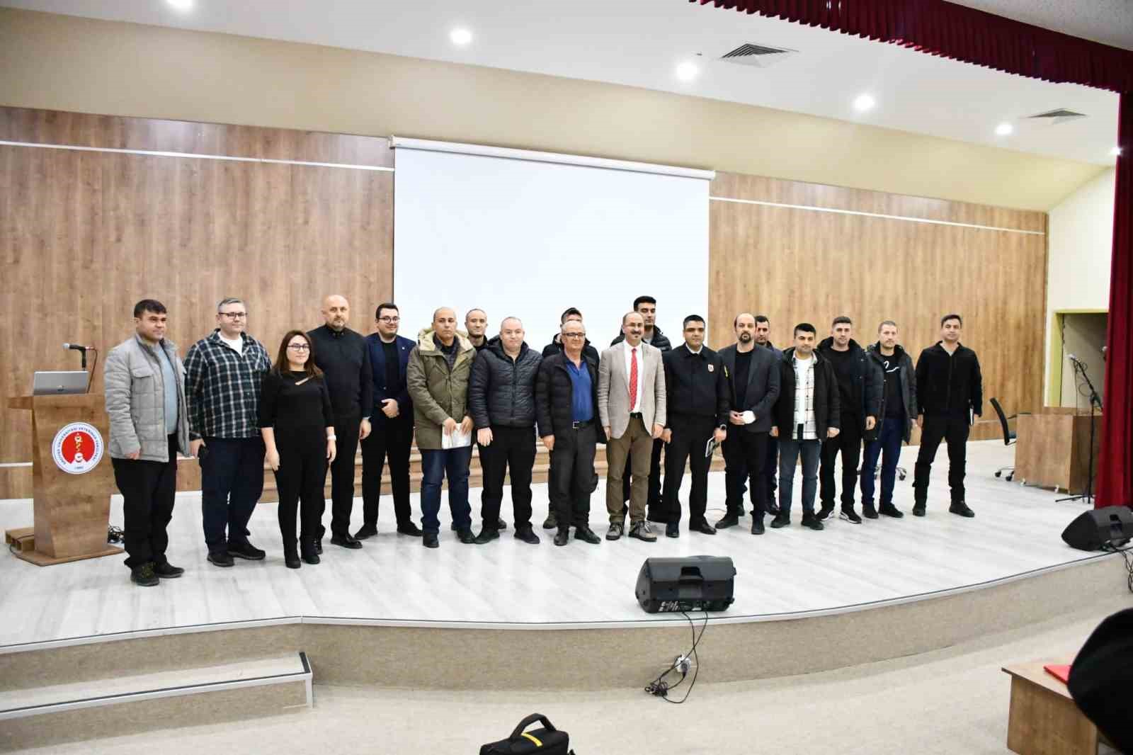 Jandarma ve Erciyes Üniversitesi, soruşturmalarda adli veterinerlik konusunda eğitim veriyor