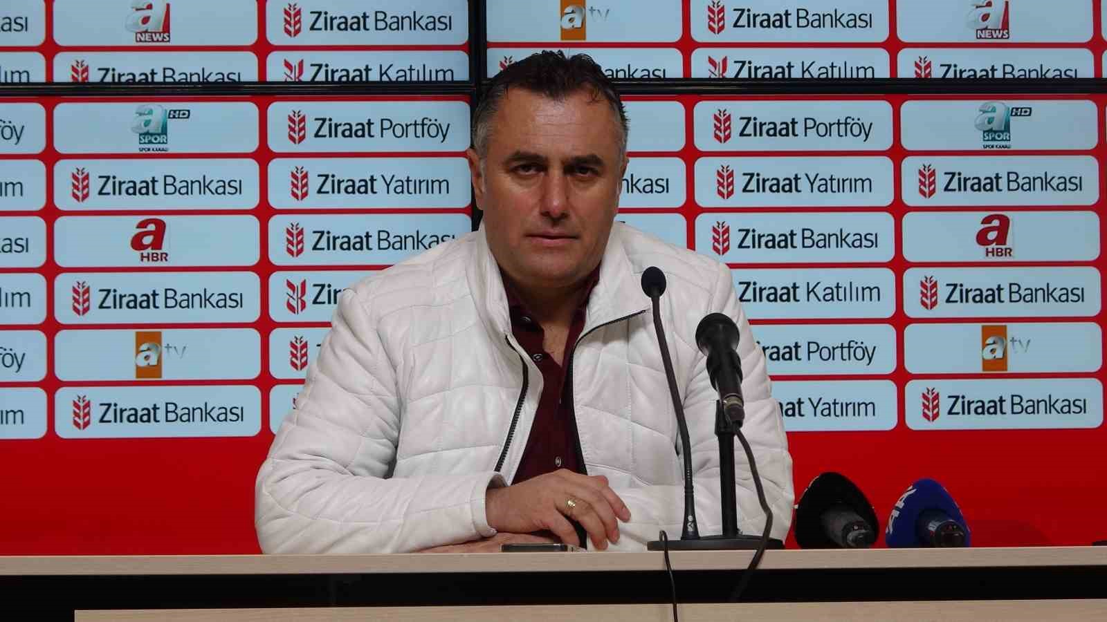 Bülent Akan’dan Adana Demirspor’a Başarılar Dileği