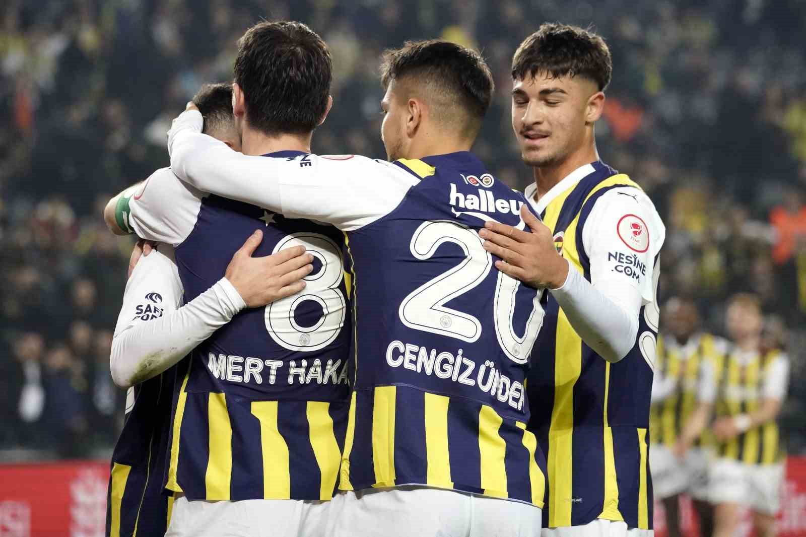 Fenerbahçe, kendi sahasında 15. zaferini elde etti