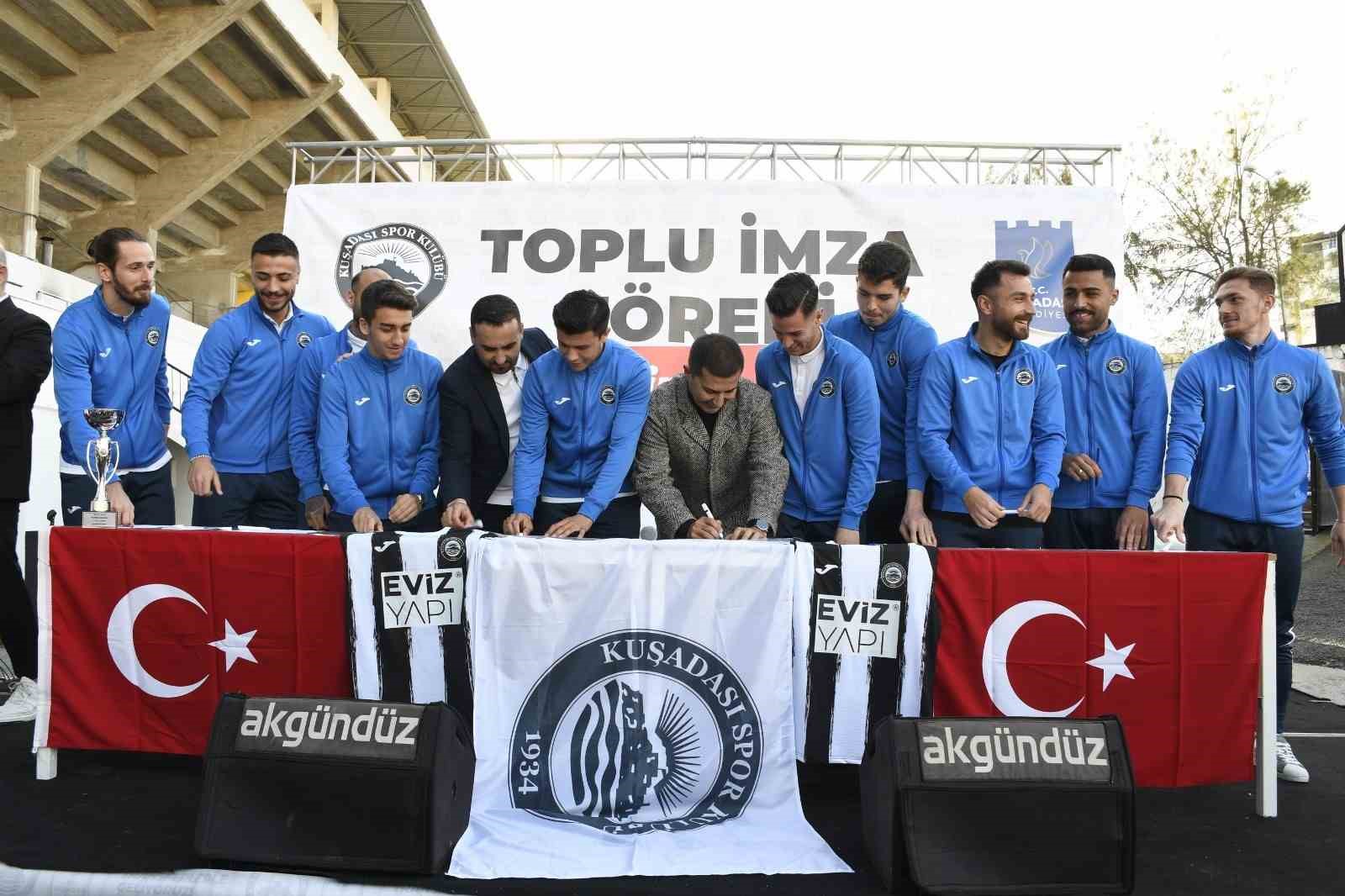 Kuşadasıspor, 8 oyuncuyla yeni sözleşme imzaladı