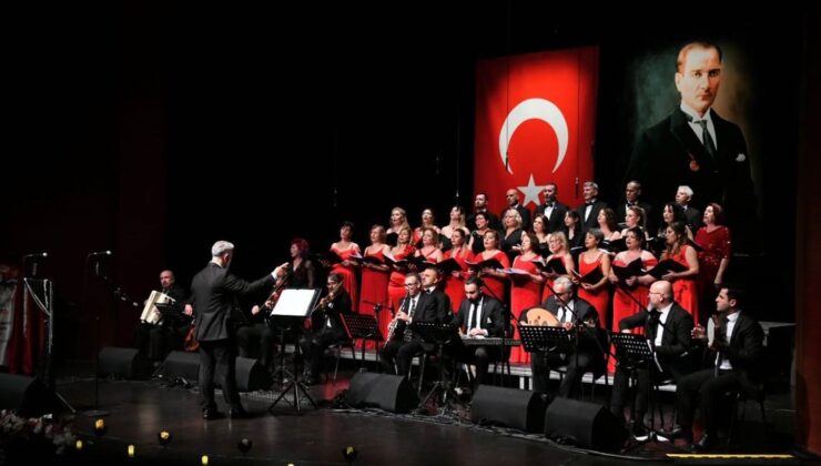 Mersinlilere müzik dolu bir deneyim sunan TSM korosuyla unutulmaz bir gece yaşandı