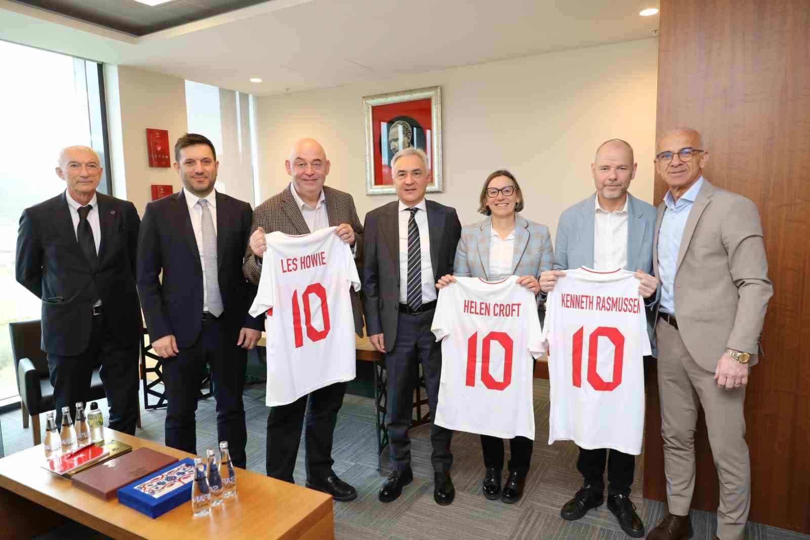UEFA Temsilcileri, Türkiye Futbol Federasyonu’nu Ziyaret Etti