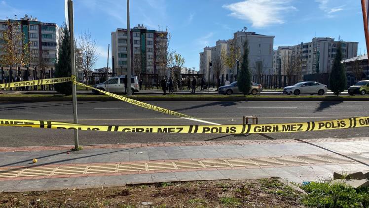 Parktaki tartışma, Diyarbakır’da şiddete dönüştü: İki kişi silahla yaralandı