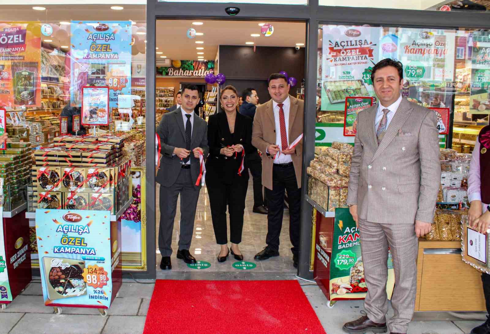 Tuğba Kuruyemiş, Antalya’ya yeni şube açıyor: 113. mağazasını hizmete açtı!