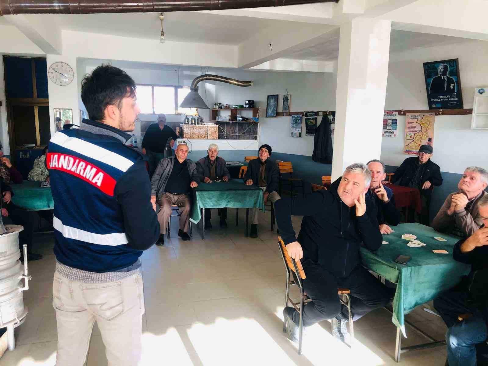 Edirne Jandarması Köy Sakinlerine Bilgilendirici Ziyaretler Gerçekleştiriyor