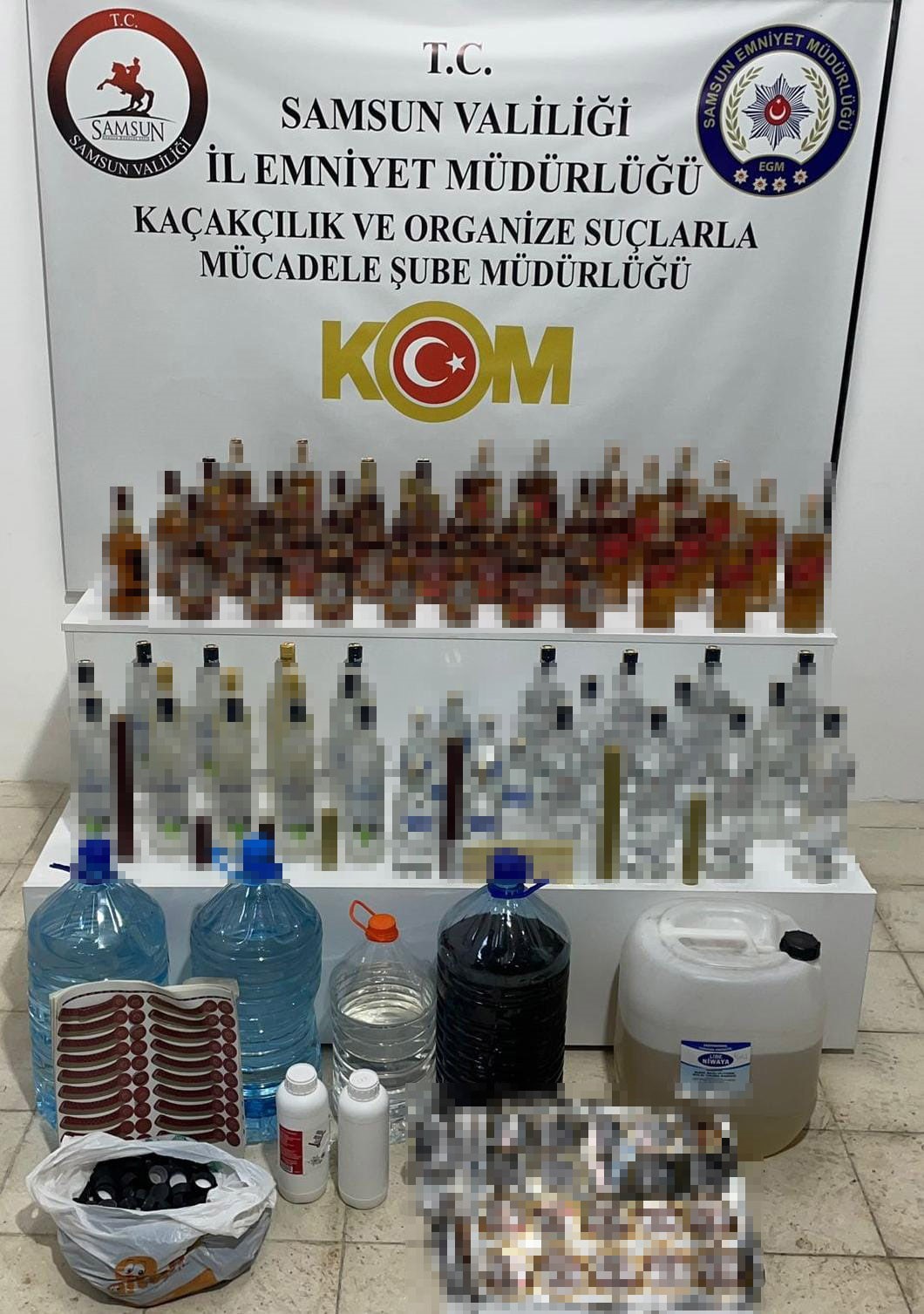 Samsun’da Kaçak İçki Operasyonu: Şişe ve Bidonlarda Sahte Alkol Bulundu